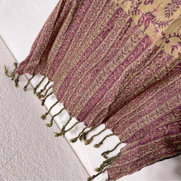 5/$25 Vintage Burgundy Tan Paisley Wrap Scarf With Fringe - Picture 11 of 13